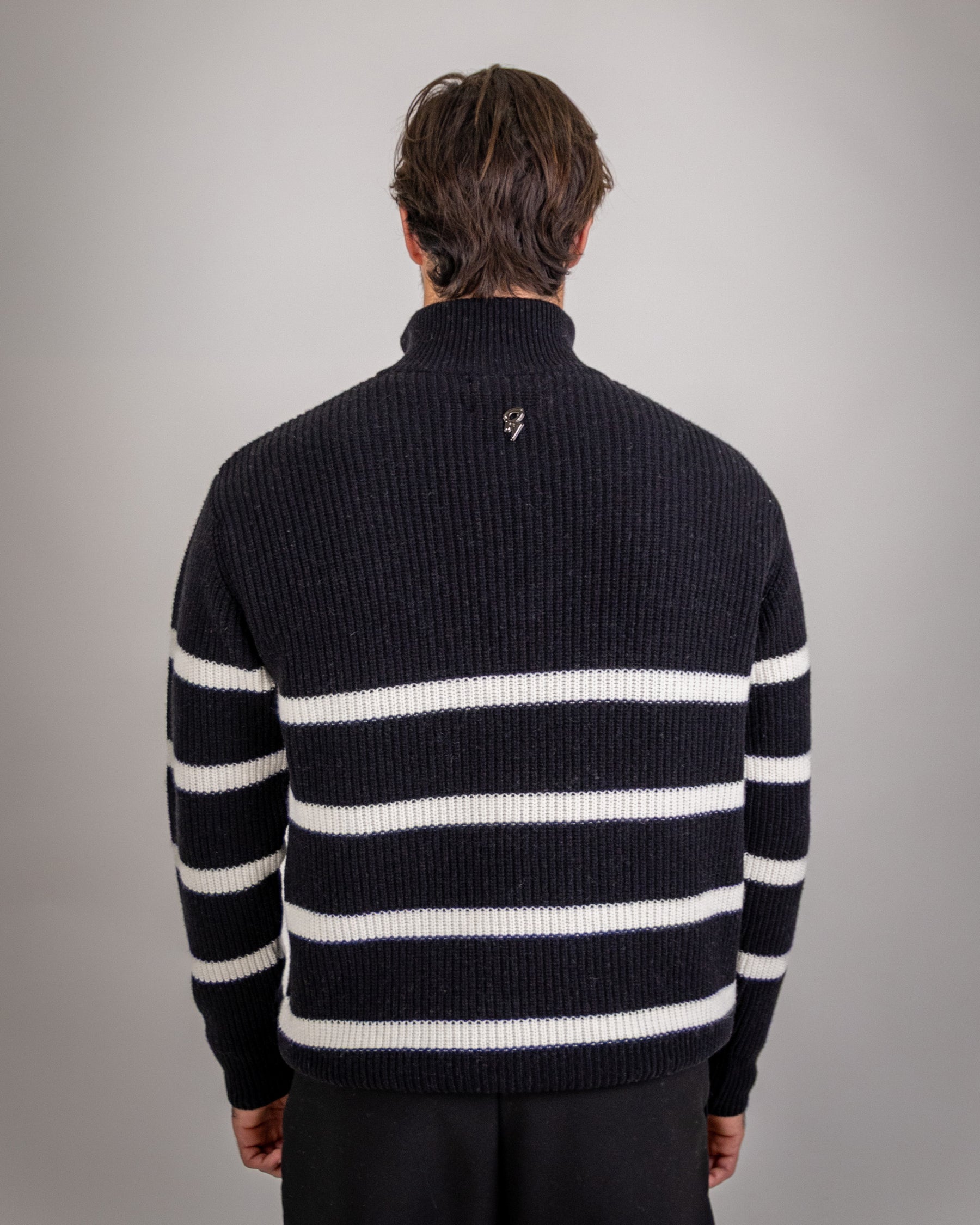 SOFT WOOL HALF-ZIP SWEATER BLACK/CREAM